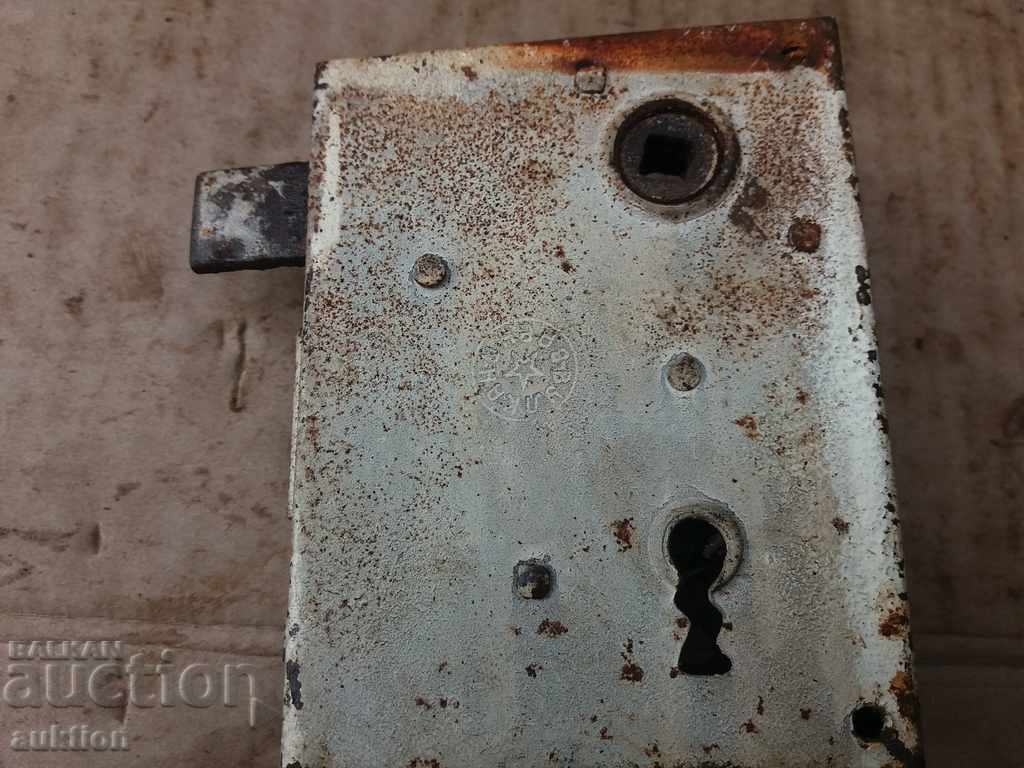 Delivery of OLD LOCK WITH MARKING