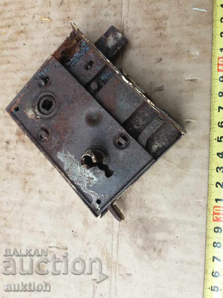 OLD LOCK WITH MARKING - 5