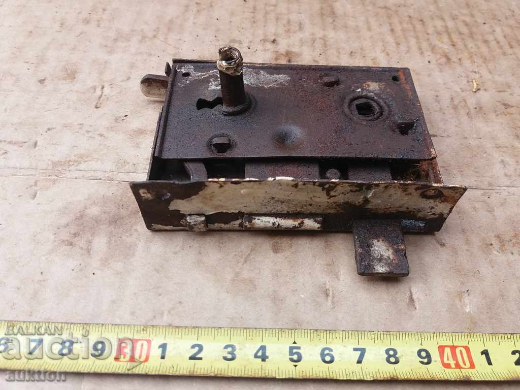 OLD LOCK WITH MARKING - 7