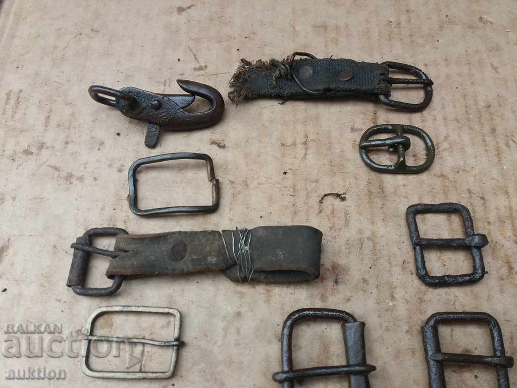 Delivery of LOT OF 11 BROTHERS BRONZE, REVIVAL OF WROUGHT IRON Delivery of LOT OF 11 BROTHERS BRONZE, REVIVAL OF WROUGHT IRON