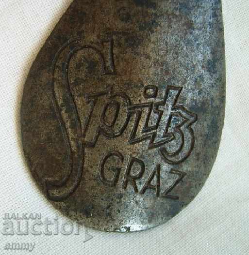 Παλιό επώνυμο μεταλλικό παπούτσι Γκρατς, Αυστρία με τιμή 35.00 BGN | € 17.90 Παλιό επώνυμο μεταλλικό παπούτσι Γκρατς, Αυστρία με τιμή 35.00 BGN | € 17.90