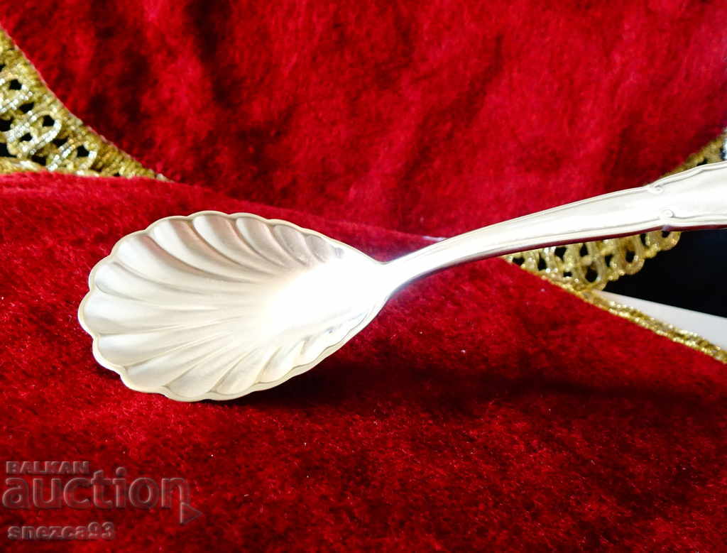 German silver-plated sugar spoon, mussel. with price 19.90 BGN | € 10.17 German silver-plated sugar spoon, mussel. with price 19.90 BGN | € 10.17