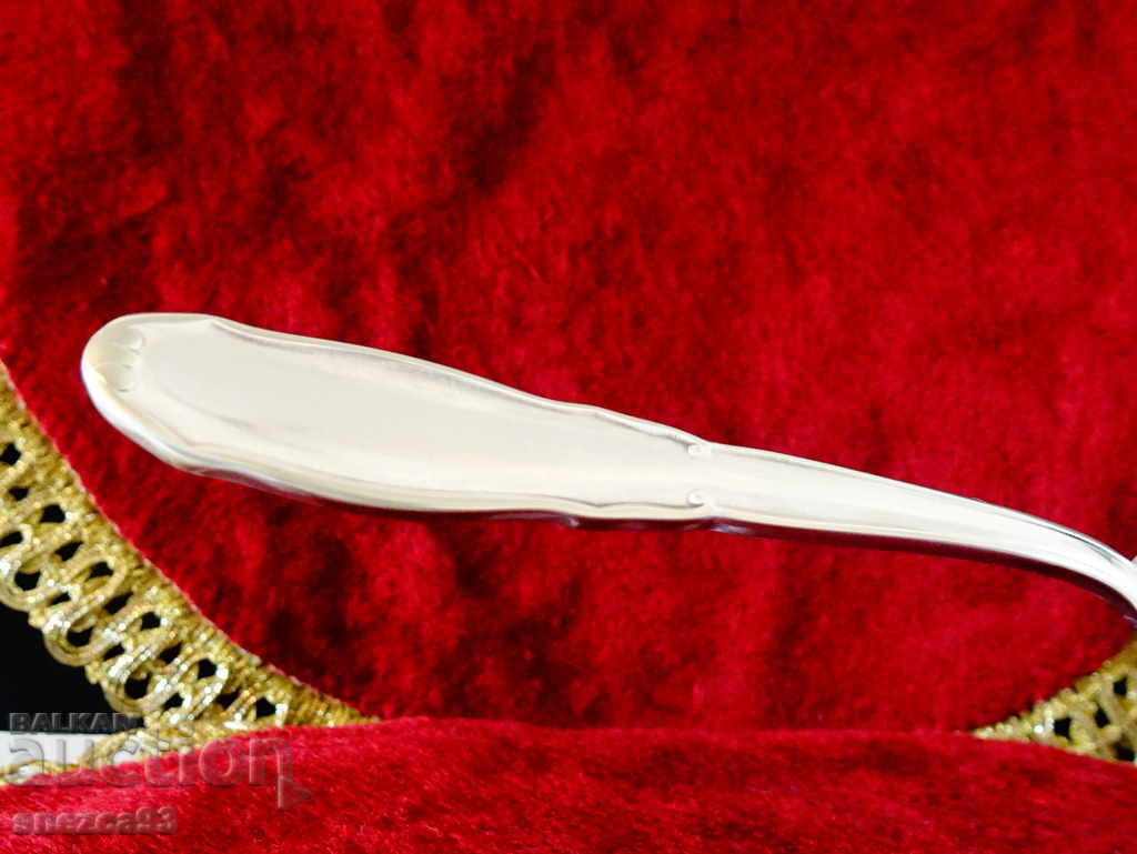 Auction German silver-plated sugar spoon, mussel. Auction German silver-plated sugar spoon, mussel.