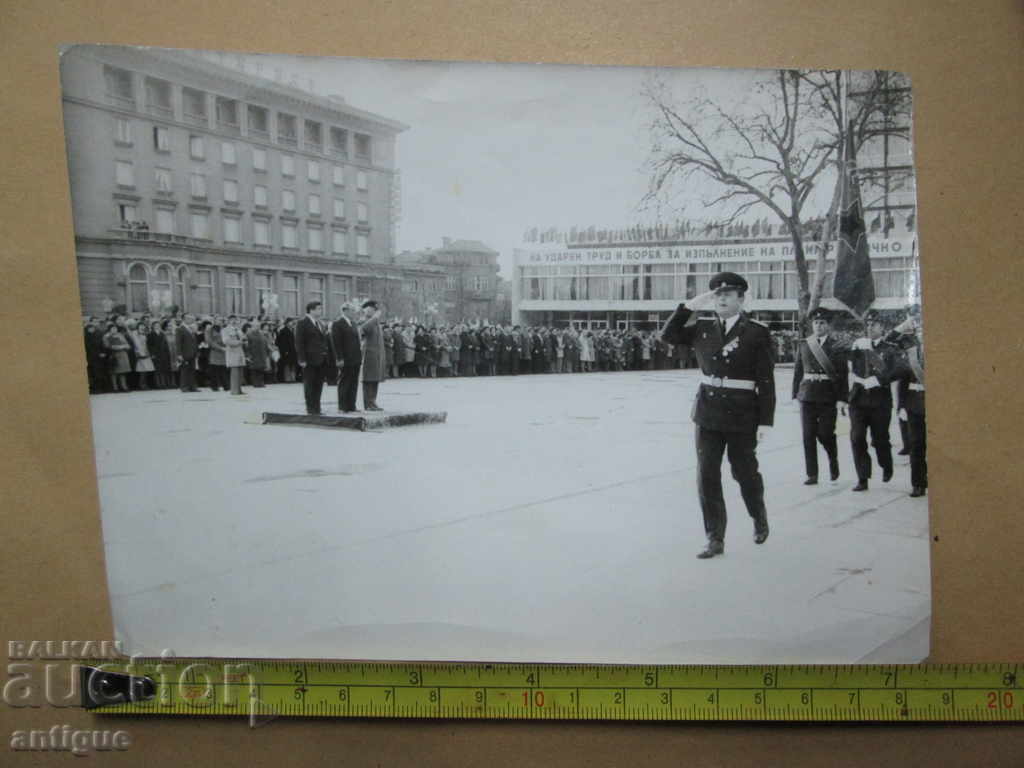 Delivery of OLD PHOTO - ZHIVKOV, PANEV, DOBRI JUROV, PARADE, PLOVDIV Delivery of OLD PHOTO - ZHIVKOV, PANEV, DOBRI JUROV, PARADE, PLOVDIV