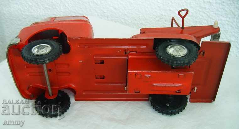 Truck old model fire truck without ladder, metal and plastic - 6 Truck old model fire truck without ladder, metal and plastic - 6