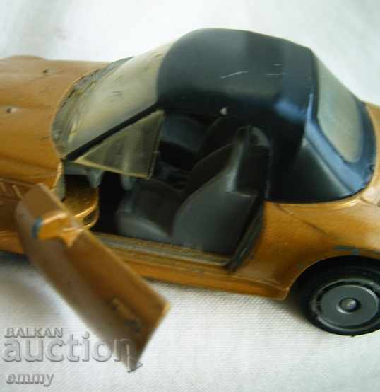 Παλιό μεταλλικό αθλητικό καροτσάκι μοντέλο BMW BMW - 5 Παλιό μεταλλικό αθλητικό καροτσάκι μοντέλο BMW BMW - 5