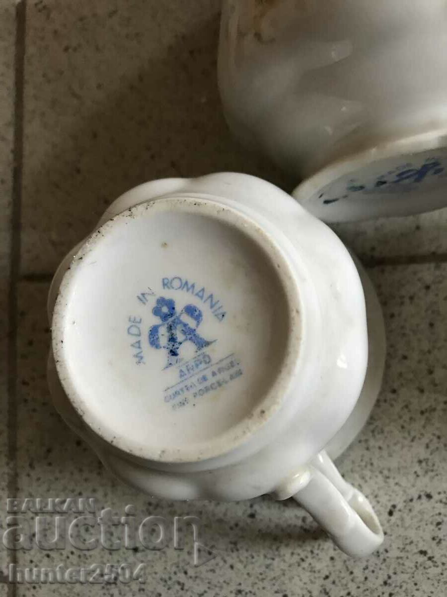 Cups with jug-Romania - 6 Cups with jug-Romania - 6