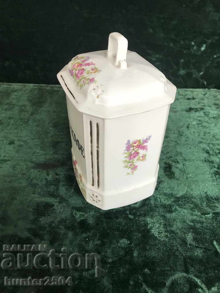 Spice box - large 15/10 cm, Czechoslovakia with price 34.95 BGN | € 17.87 Spice box - large 15/10 cm, Czechoslovakia with price 34.95 BGN | € 17.87