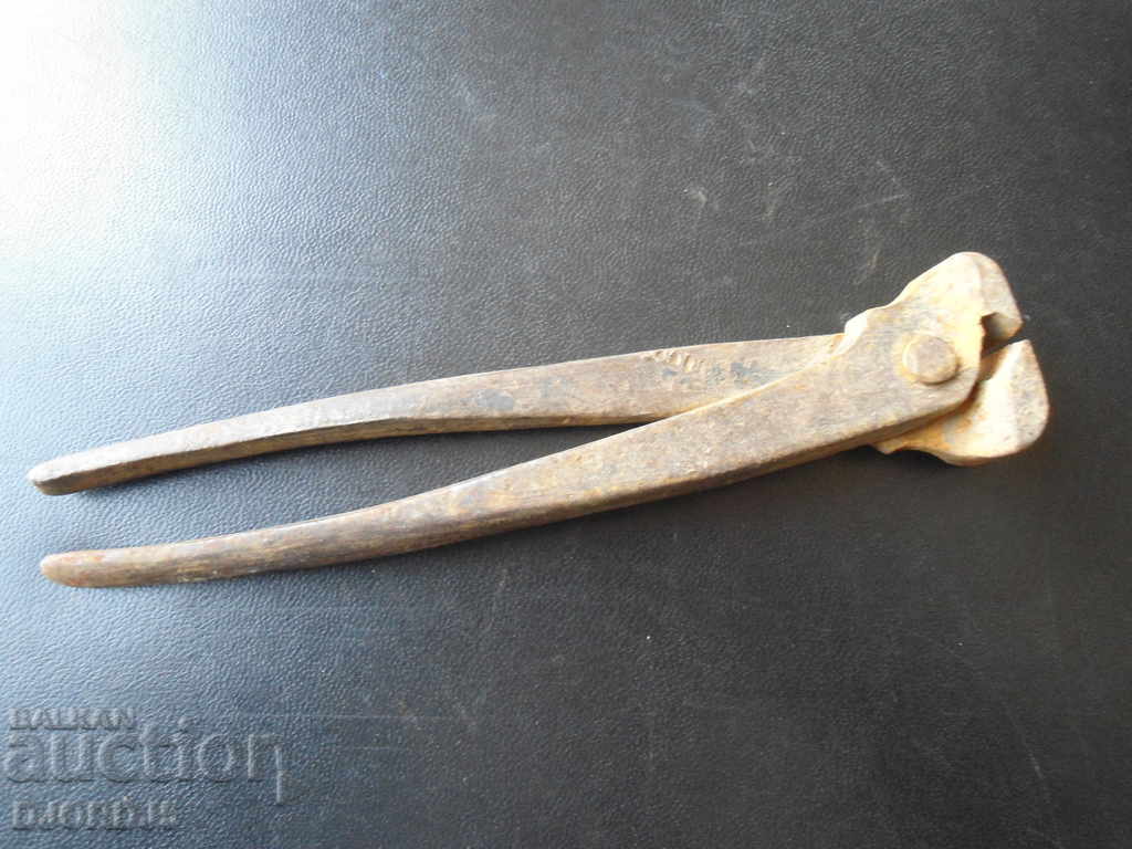 παλιά πένσα με τιμή 3.00 BGN | € 1.53 παλιά πένσα με τιμή 3.00 BGN | € 1.53