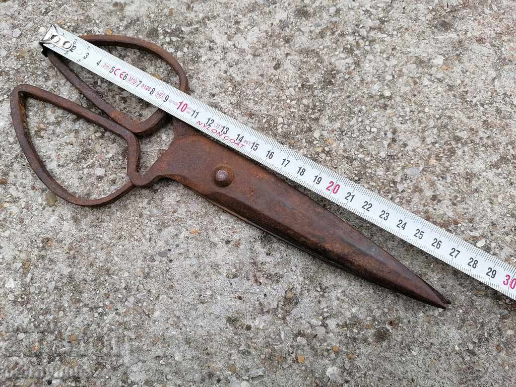 Vintage wrought iron scissors - 6
