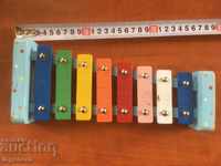 XYLOPHONE MUSICAL INSTRUMENT
