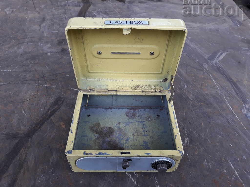 children's metal money box - 6 children's metal money box - 6