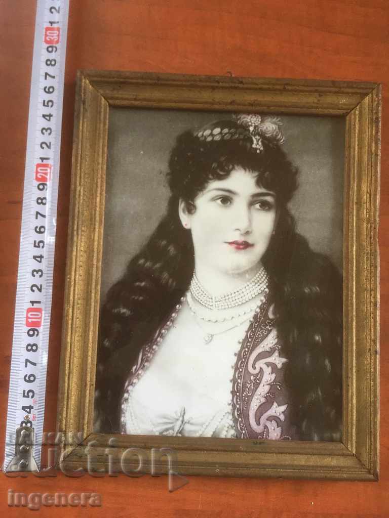 PORTRETUL MOTREI KOCUBEI, FOTOGRAFIE, RAMĂ VECHE
