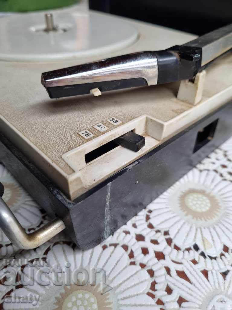 Auction  Old Philips turntable