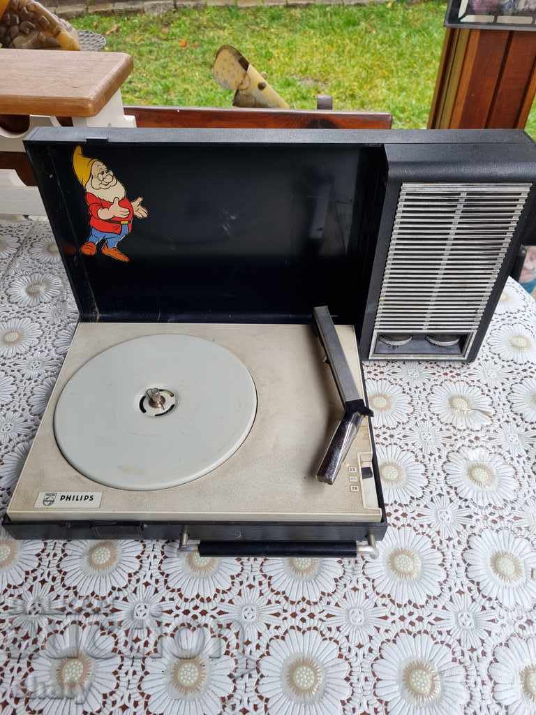 Old Philips turntable