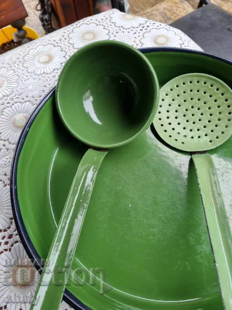 Old enameled vessels with price 55.00 BGN | € 28.12 Old enameled vessels with price 55.00 BGN | € 28.12