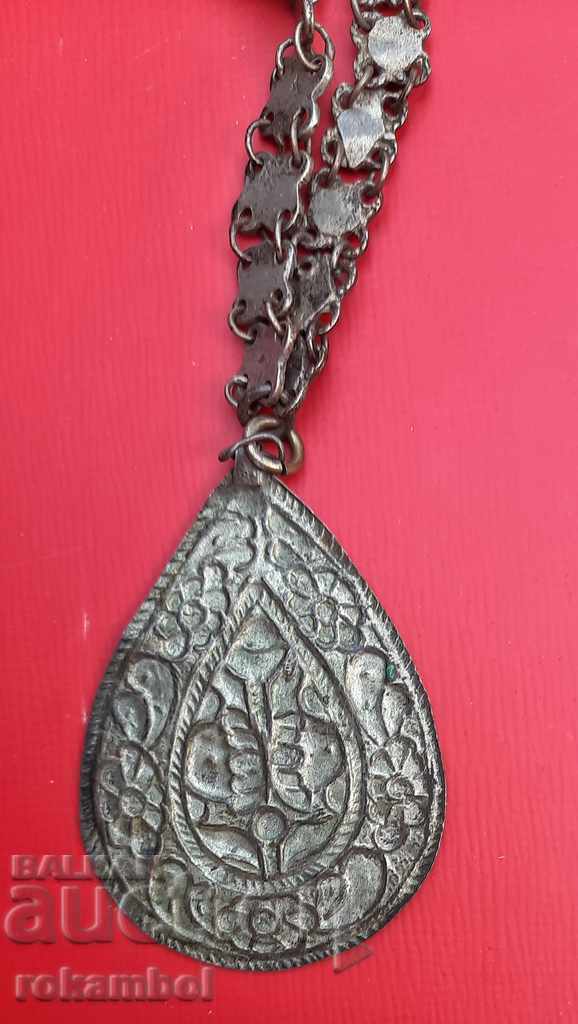 Auction Authentic Renaissance jewelry Auction Authentic Renaissance jewelry