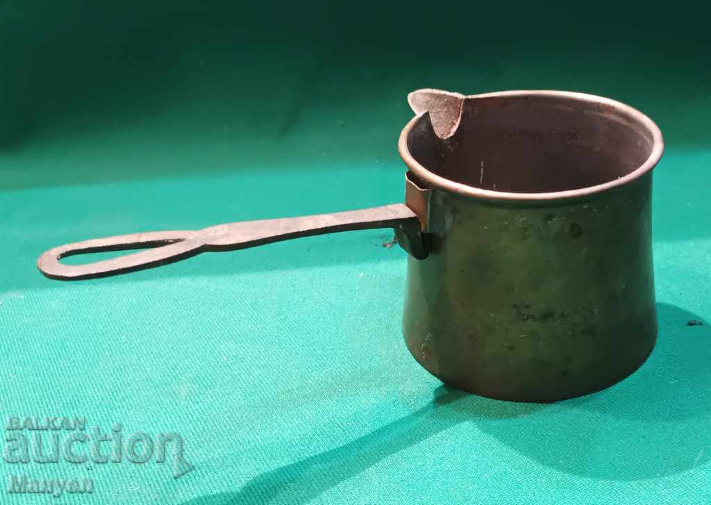 I am selling an old and interesting pot. with price 24.00 BGN | € 12.27 I am selling an old and interesting pot. with price 24.00 BGN | € 12.27
