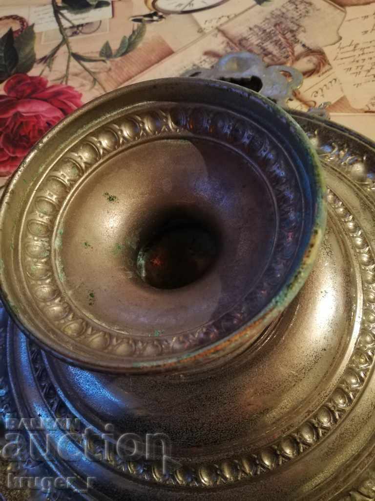 Delivery of Antique metal fruit bowl