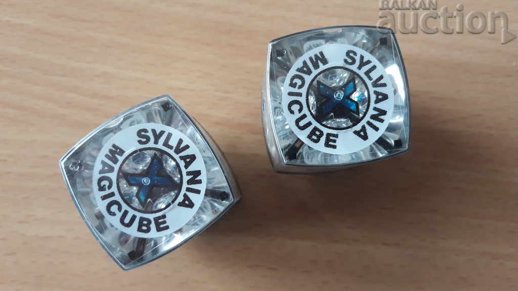 Auction  photographic flashlights