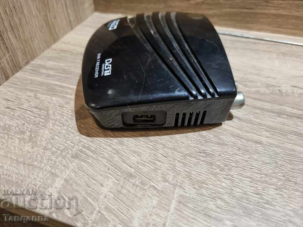 Auction Digital TV receiver Auction Digital TV receiver