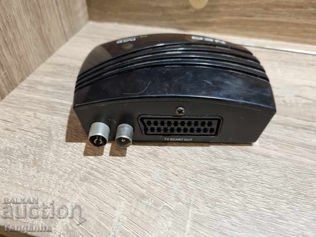 Delivery of Digital TV receiver Delivery of Digital TV receiver