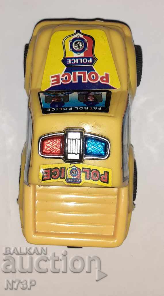 Auction PLASTIC TROLLEY. Auction PLASTIC TROLLEY.