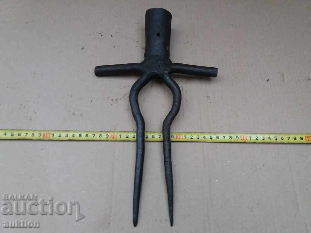 REVIVAL AGRICULTURAL TOOLS, BEET TOOL with price 9.99 BGN | € 5.11 REVIVAL AGRICULTURAL TOOLS, BEET TOOL with price 9.99 BGN | € 5.11