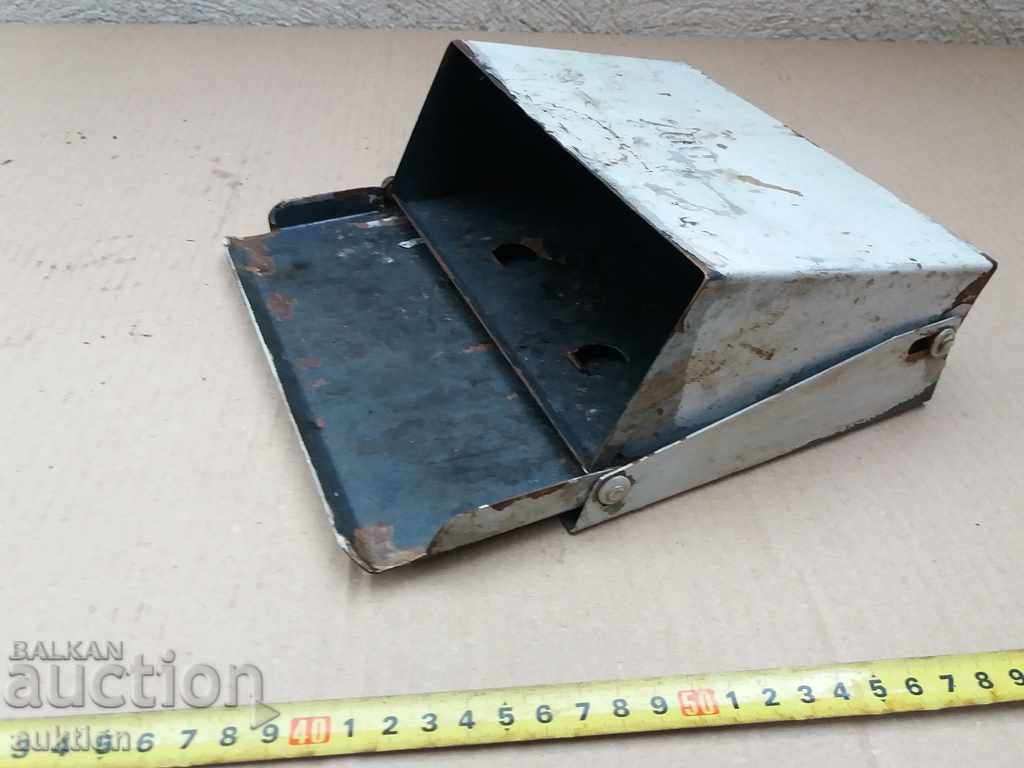 BDZ RELIC - MOVABLE ASHTRAY - 7 BDZ RELIC - MOVABLE ASHTRAY - 7