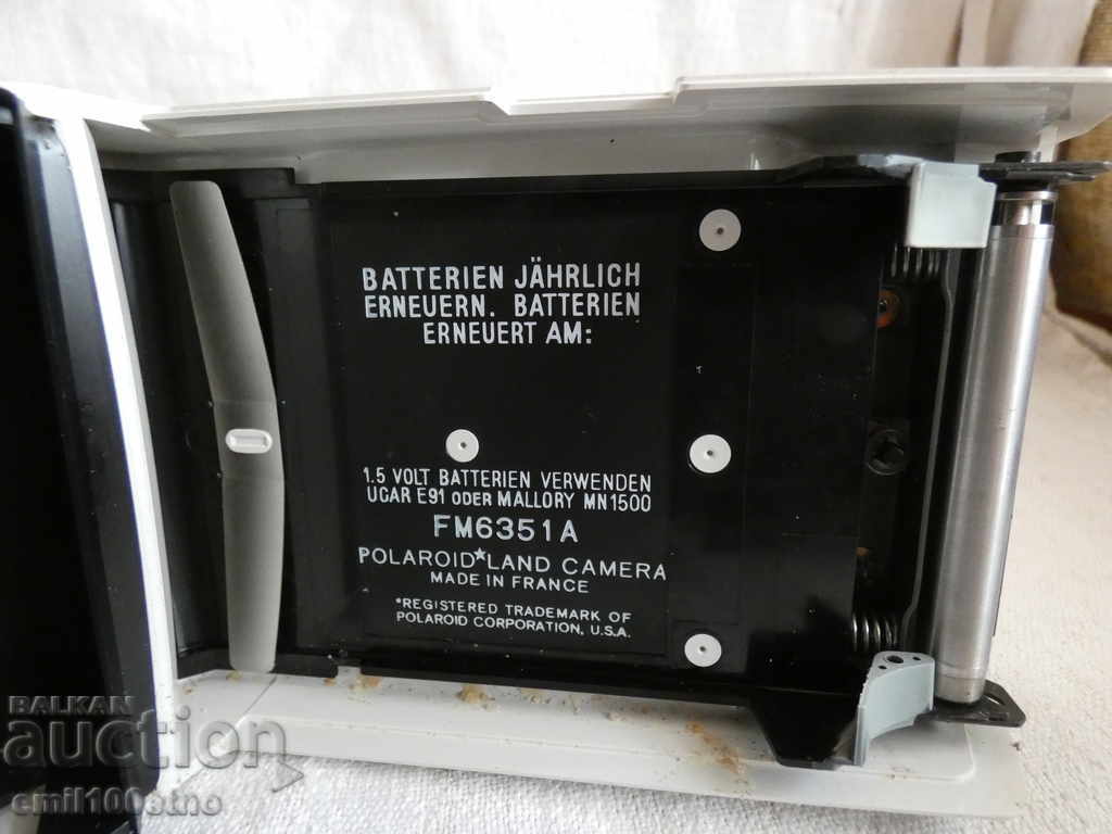 Old camera POLAROID model 20 Swinger made in France - 6 Old camera POLAROID model 20 Swinger made in France - 6