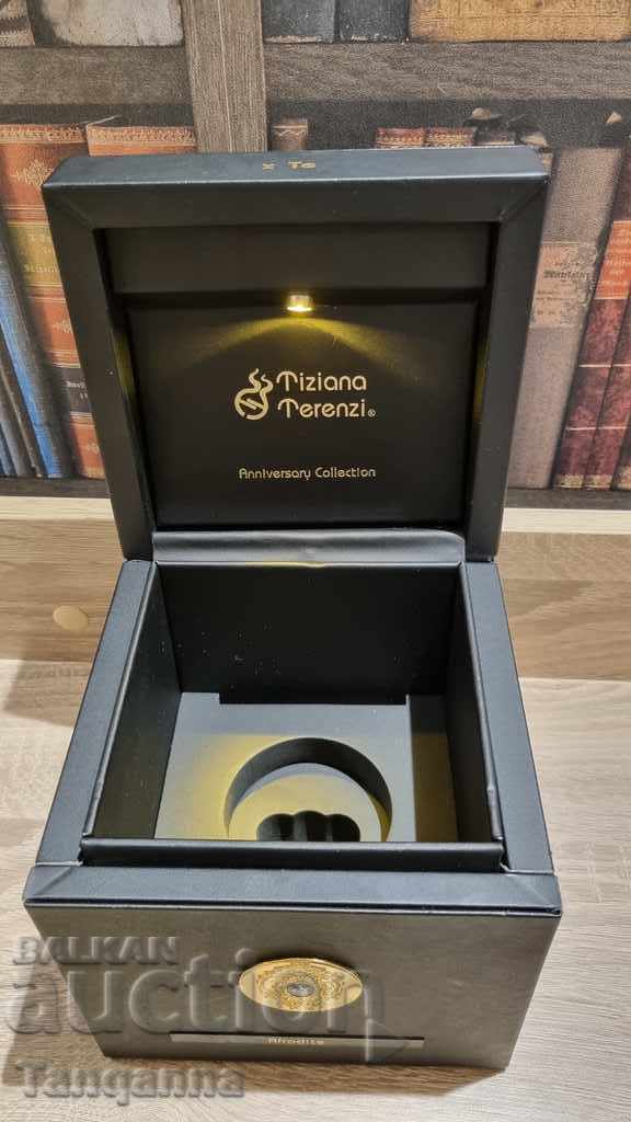 Auction  Great luminous perfume box