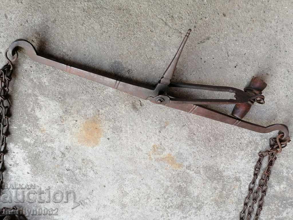 Auction Old palace scales scales from the late nineteenth century Auction Old palace scales scales from the late nineteenth century