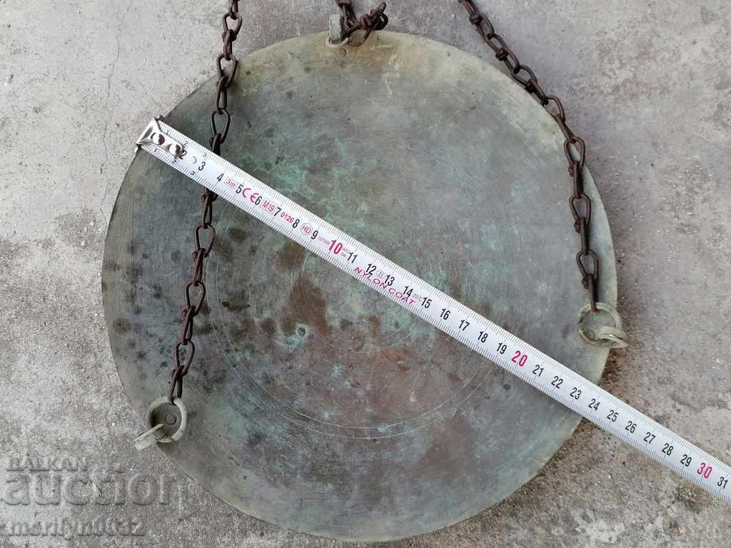 Delivery of Old palace scales scales from the late nineteenth century Delivery of Old palace scales scales from the late nineteenth century