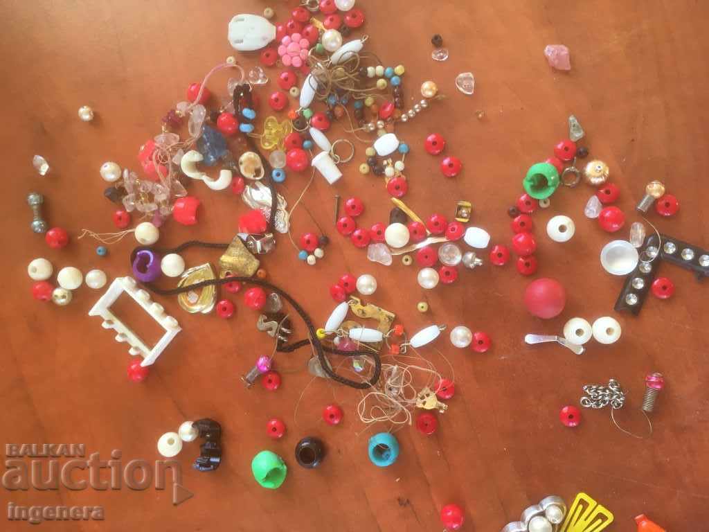 LOT OF JEWELERY AND PARTS THEREOF - 7 LOT OF JEWELERY AND PARTS THEREOF - 7