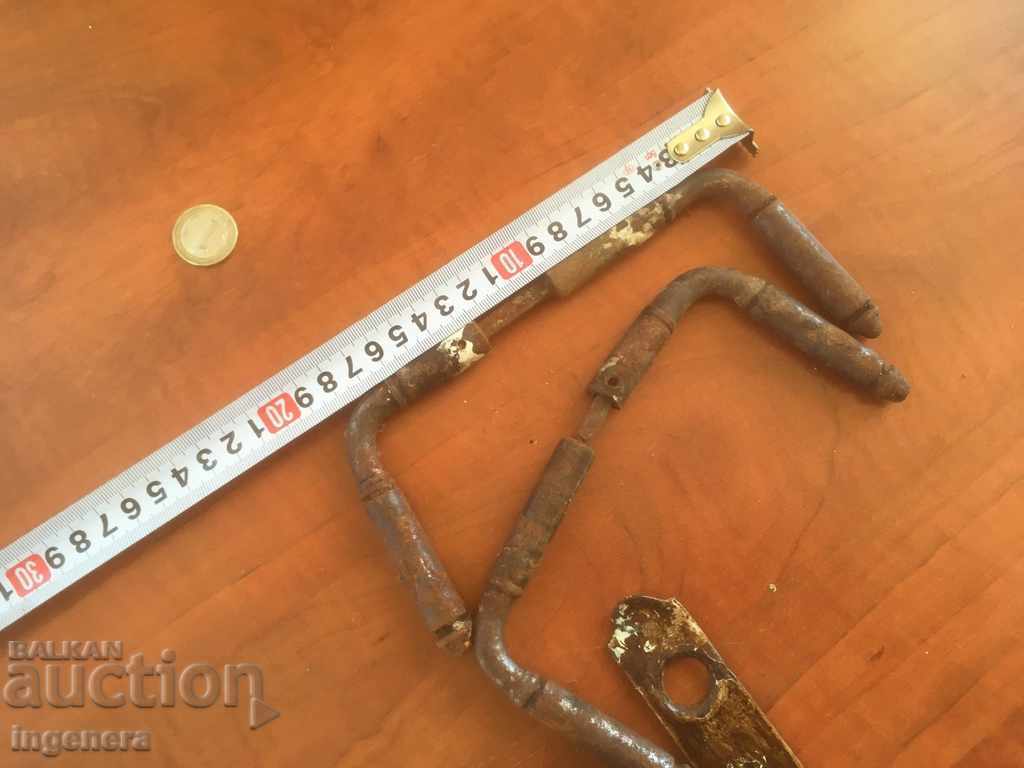 MÂNERE DE BLOCARE-2 BUC PRISE VECHI cu preț € 9.00 | 17.60 BGN