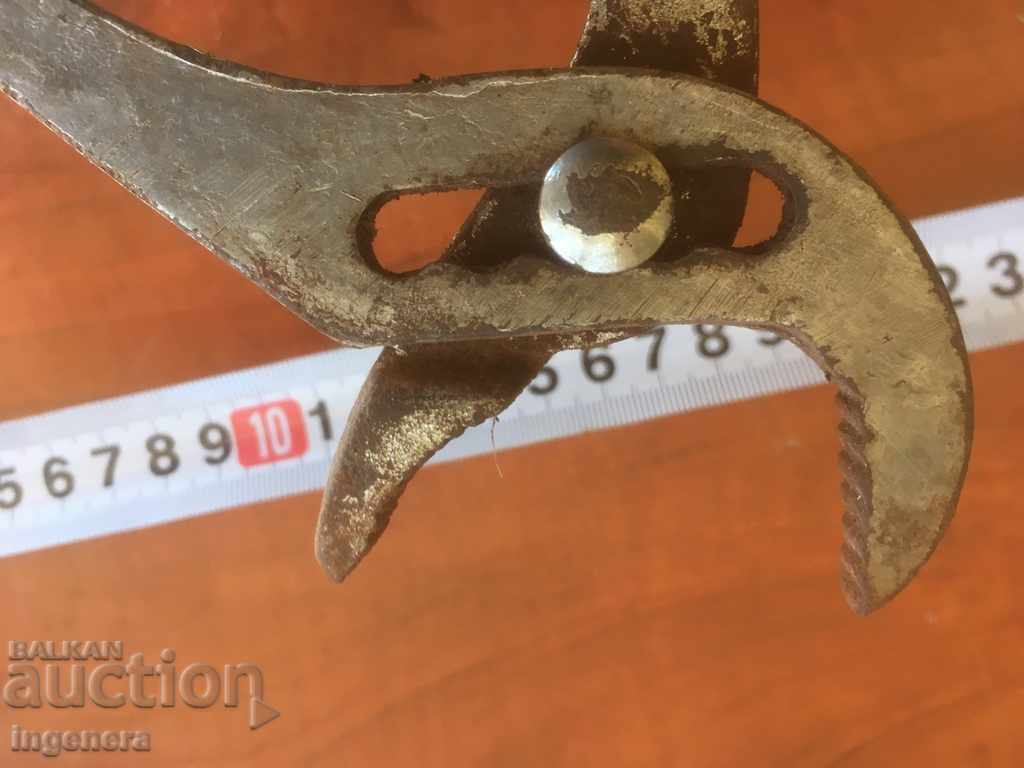 Delivery of PLIERS ROLLING TOOL Delivery of PLIERS ROLLING TOOL