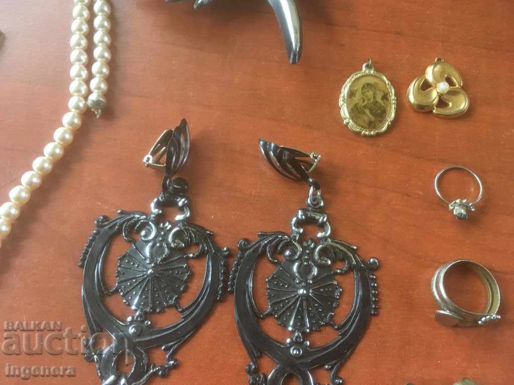 Auction LOT OF EARRINGS 17 PCS HEALTHY, BROOCHES, ETC. Auction LOT OF EARRINGS 17 PCS HEALTHY, BROOCHES, ETC.