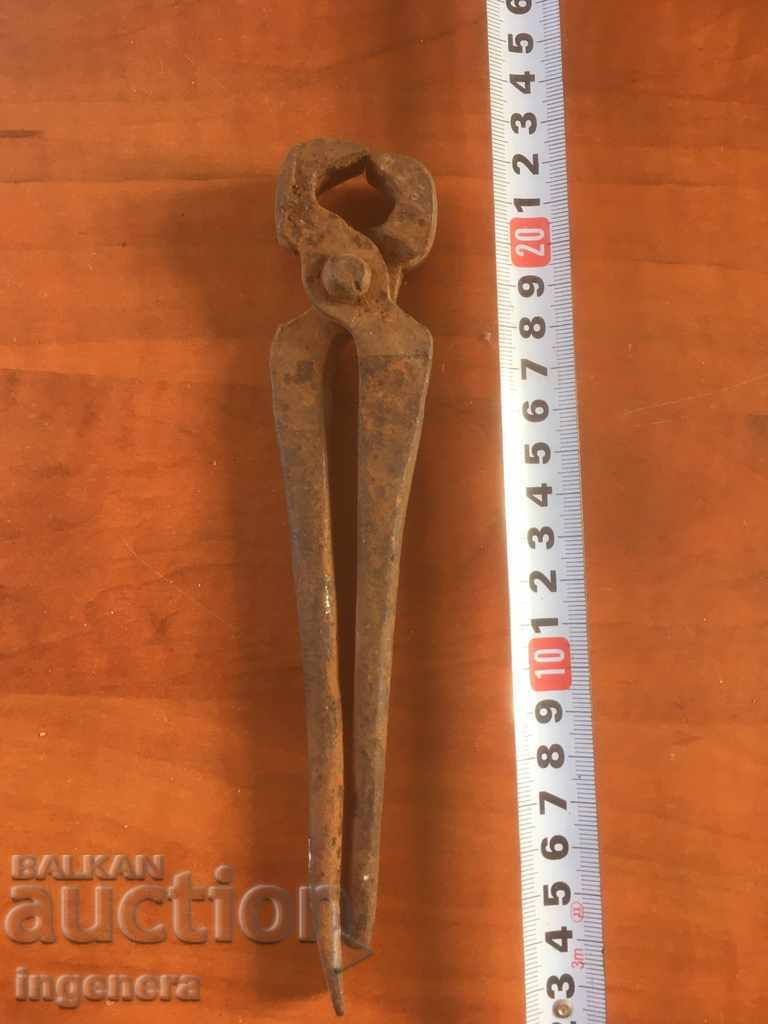 PLIERS TOOLS WITH LARGE AIR CONDITIONING - INTERIOR with price 1.50 BGN | € 0.77 PLIERS TOOLS WITH LARGE AIR CONDITIONING - INTERIOR with price 1.50 BGN | € 0.77