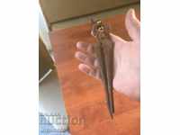 PLIERS TOOLS WITH LARGE AIR CONDITIONING - INTERIOR