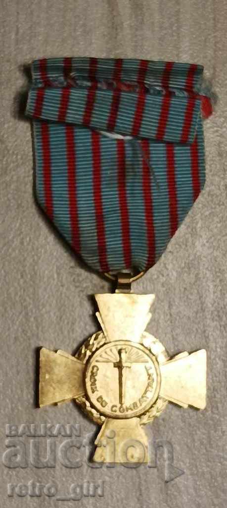 Auction I am selling an old PVA medal. Auction I am selling an old PVA medal.