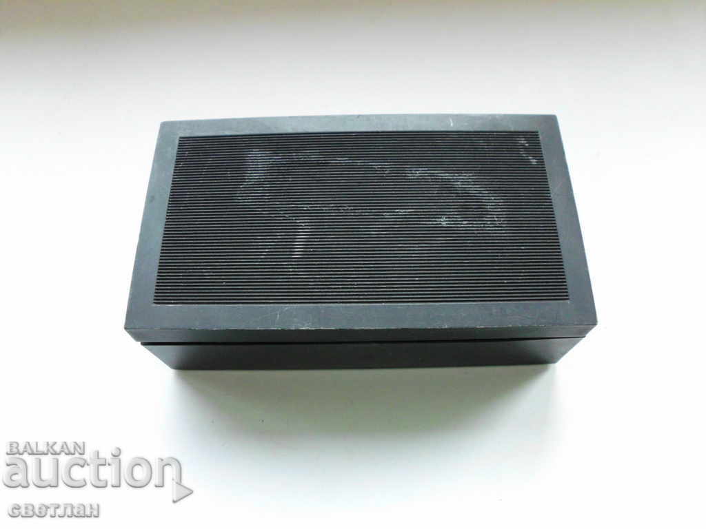 ΝΕΟ ΚΟΥΤΙ ΑΠΟ ΡΑΔΙΟ ΗΛΕΚΤΡΟΝ με τιμή 26.00 BGN | € 13.29 ΝΕΟ ΚΟΥΤΙ ΑΠΟ ΡΑΔΙΟ ΗΛΕΚΤΡΟΝ με τιμή 26.00 BGN | € 13.29