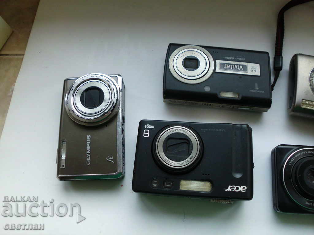 LOT OF SCRAP CAMERAS - 6