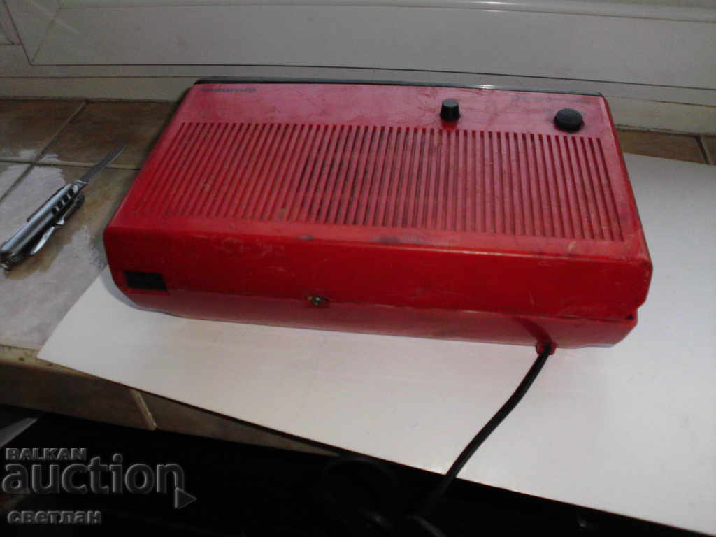 Delivery of OLD RADIO WITH CLOCK Delivery of OLD RADIO WITH CLOCK