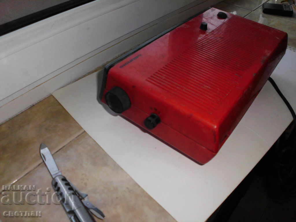 OLD RADIO WITH CLOCK - 5 OLD RADIO WITH CLOCK - 5