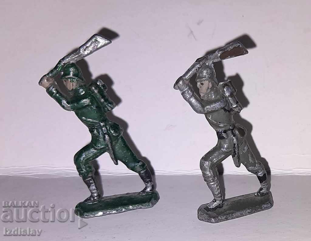 Old original lead figurines of German soldiers Old original lead figurines of German soldiers