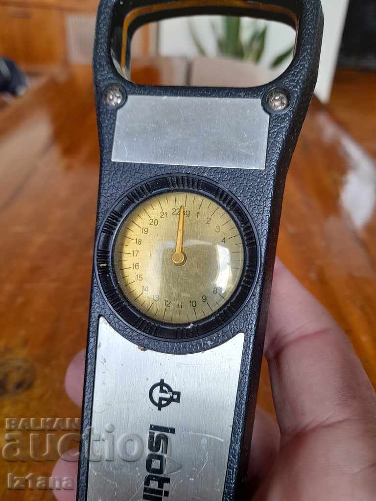 Auction  Old scales Isotimpex