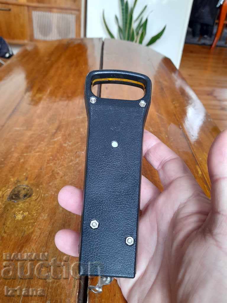 Delivery of Old scales Isotimpex