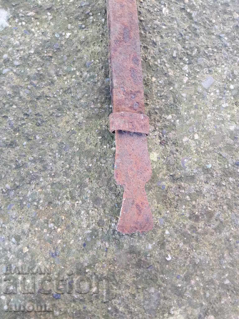 Δημοπρασία Παλιό σφυρήλατο σίδερο Δημοπρασία Παλιό σφυρήλατο σίδερο