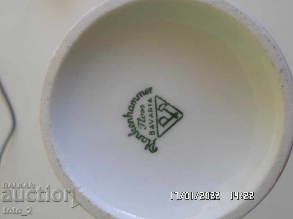 Delivery of BAVARIAN OLD PORCELAIN VASE-SALE!!! Delivery of BAVARIAN OLD PORCELAIN VASE-SALE!!!