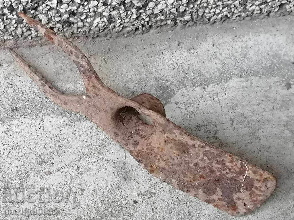 Πλαστά Chapa, να πάρει, γεωργικά εργαλεία, σφυρήλατο σίδερο με τιμή 31.00 BGN | € 15.85 Πλαστά Chapa, να πάρει, γεωργικά εργαλεία, σφυρήλατο σίδερο με τιμή 31.00 BGN | € 15.85